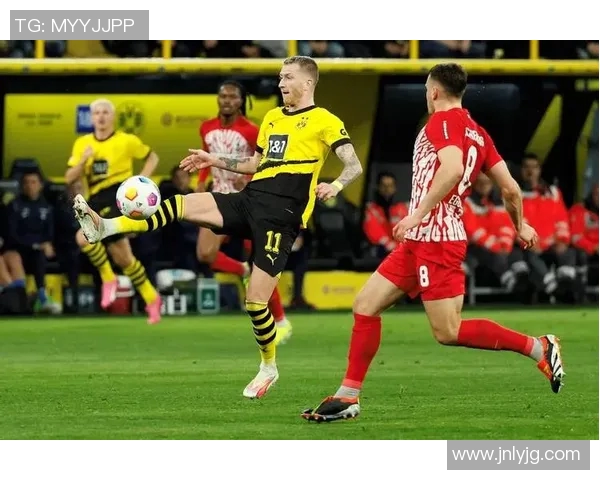 德甲豪强对决，多特蒙德主场力压拜仁慕尼黑取得平局