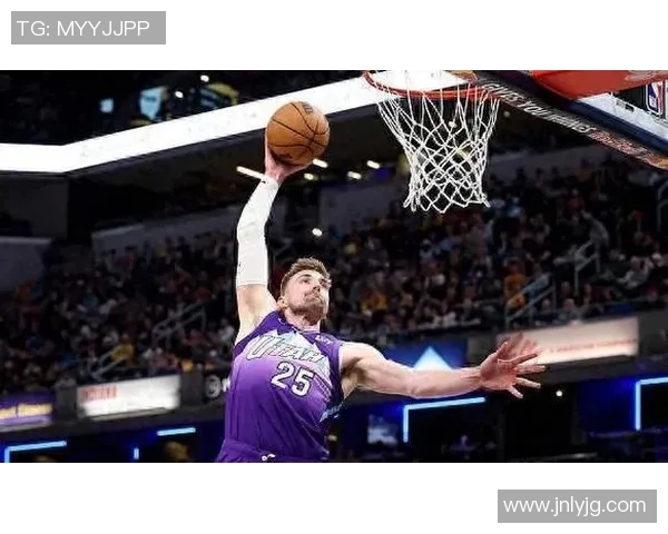 爵士成功签下顶尖内线，球队实力再添一层保障