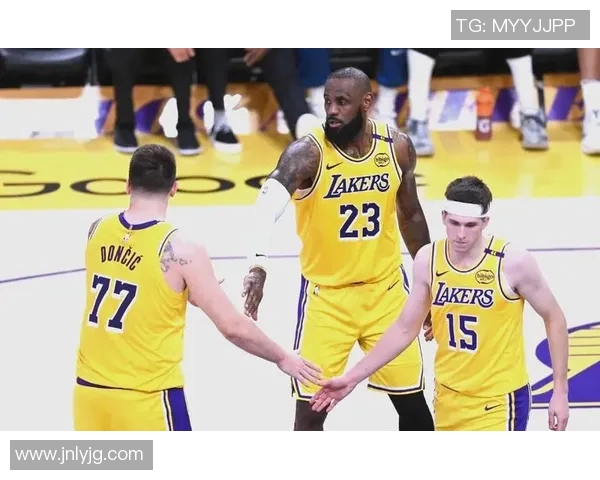 詹姆斯生涯首次提前进入休赛期，湖人无缘季后赛：新时代的挑战与反思