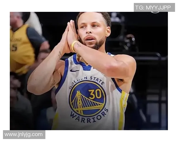 勇士主帅力赞库里：他是我们球队的核心，是我们的灵魂